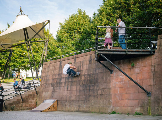 Eddie-Belvedere-Frontside-Wallride-Castlefield-2
