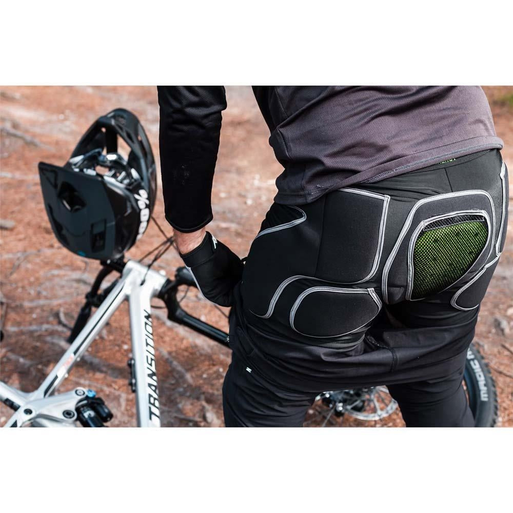 REKD Energy Impact Shorts Black