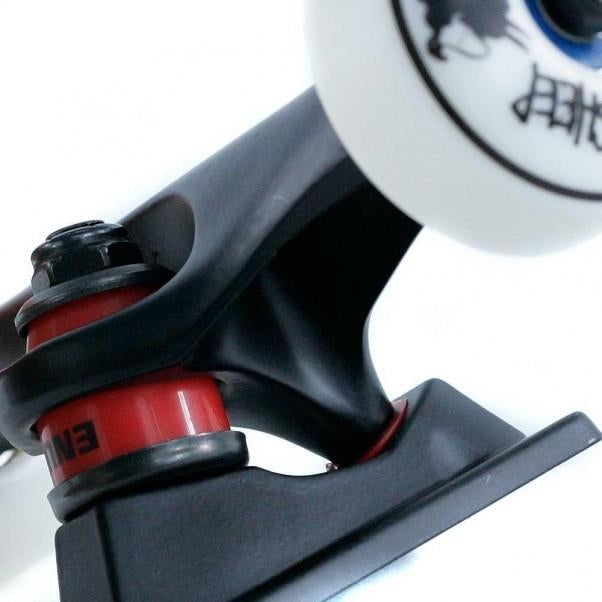 Krooked Pro Complete Skateboard Cromer Eyes N Eggs Silver 8.25"