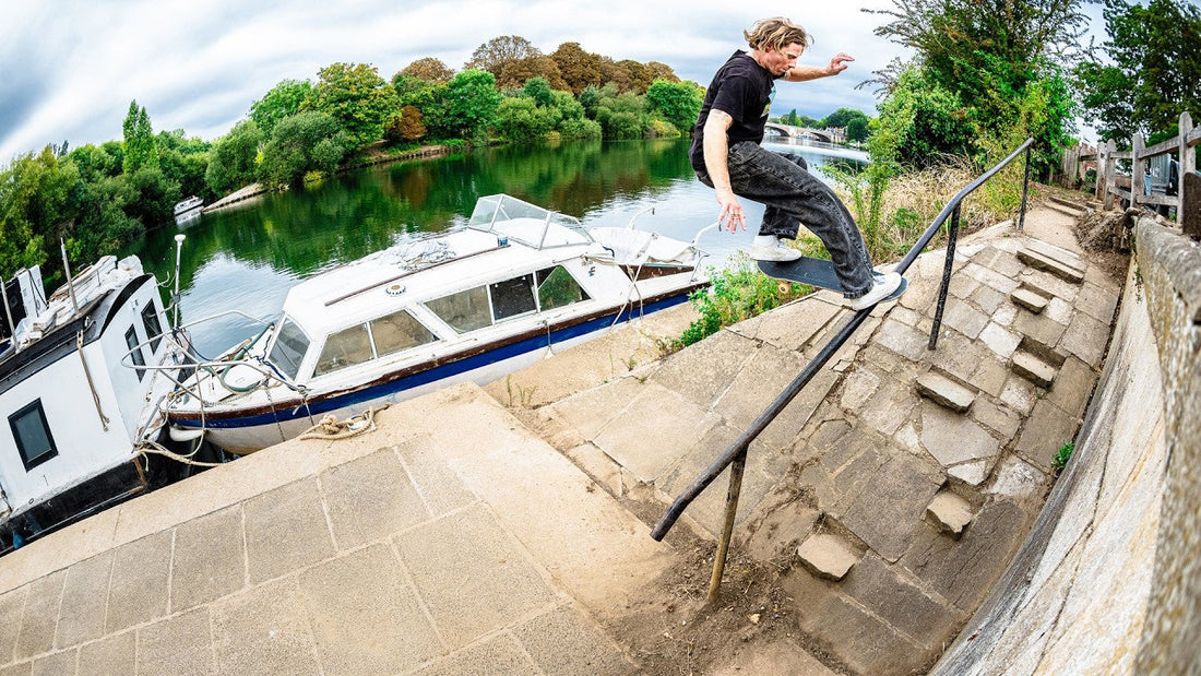 Barney Page's Thames boat tour 'The Best of Thames, the Worst of Thames'